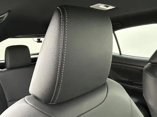 トヨタ ヤリスクロス ハイブリッド Z 岡山県 2024(令6)年 0.7万km ブラックマイカ/プラチナホワイトパールマイカ 純正８インチディスプレイオーディオ/【ナビ/Bluetooth/フルセグTV/Carplay】/パノラミックビューモニター/ハーフレザーシート/前席シートヒーター/ステアリングヒーター/レーダークルーズコントロール/社外ドライブレコーダー（前後）/型番:TZ-DR210/ビルトインＥＴＣ/プリクラッシュセーフティ/HDMI接続/オートブレーキホールド/ＬＥＤヘッドライト/オートハイビーム/ブラインドスポットモニター/テレビキャンセラー/スマートキー×1