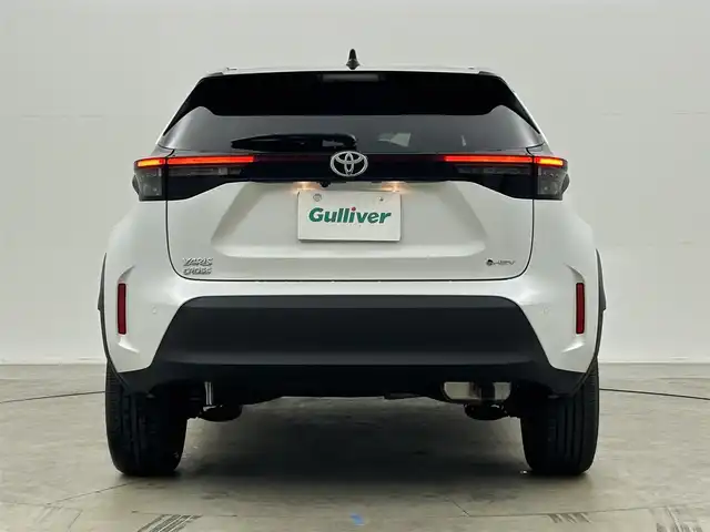 トヨタ ヤリスクロス ハイブリッド Z 岡山県 2024(令6)年 0.7万km ブラックマイカ/プラチナホワイトパールマイカ 純正８インチディスプレイオーディオ/【ナビ/Bluetooth/フルセグTV/Carplay】/パノラミックビューモニター/ハーフレザーシート/前席シートヒーター/ステアリングヒーター/レーダークルーズコントロール/社外ドライブレコーダー（前後）/型番:TZ-DR210/ビルトインＥＴＣ/プリクラッシュセーフティ/HDMI接続/オートブレーキホールド/ＬＥＤヘッドライト/オートハイビーム/ブラインドスポットモニター/テレビキャンセラー/スマートキー×1