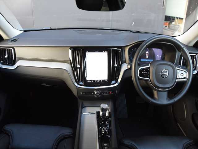 ボルボ ボルボ Ｖ６０ アルティメット B4 和歌山県 2023(令5)年 2.5万km オニキスブラックP 黒革 /Googleナビ /CarPlay /360度カメラ /harman/kardon /オートテールゲート /ACC /BSM /LKA /衝突軽減ブレーキ /HUD /前後ドラレコ /パワーシート /シートヒーター /ベンチレーション /ステアリングヒーター /LEDライト /ETC