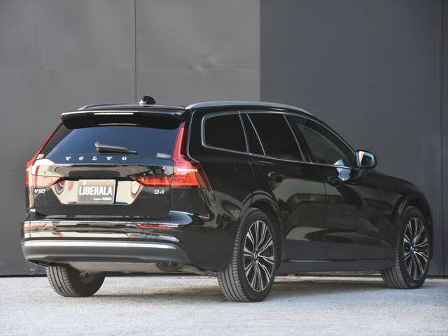 ボルボ ボルボ Ｖ６０ アルティメット B4 和歌山県 2023(令5)年 2.5万km オニキスブラックP 黒革 /Googleナビ /CarPlay /360度カメラ /harman/kardon /オートテールゲート /ACC /BSM /LKA /衝突軽減ブレーキ /HUD /前後ドラレコ /パワーシート /シートヒーター /ベンチレーション /ステアリングヒーター /LEDライト /ETC