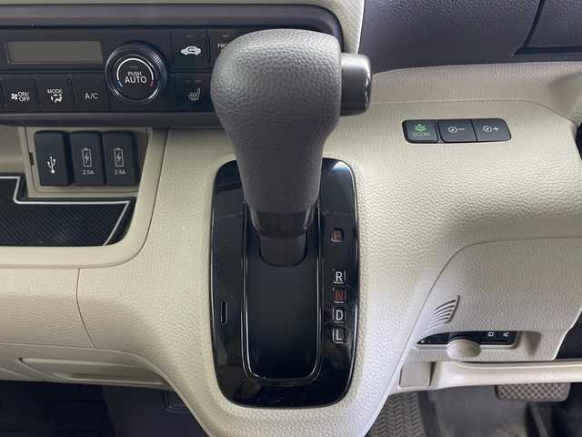 ホンダ Ｎ ＢＯＸ G L ホンダセンシング 秋田県 2020(令2)年 3.3万km プラチナホワイトパール ４ＷＤ/ホンダセンシング/純正メモリナビ/　(CD/DVD/フルセグTV/Bluetooth/USB)/バックカメラ/アダプティブクルーズコントロール/片側パワースライドドア/前席シートヒーター/プッシュスタート/スマートキー/オートライト/ＬＥＤヘッドライト/純正フロアマット/ＥＴＣ/取扱説明書/保証書