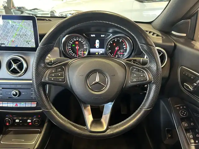 メルセデス・ベンツ ＣＬＡ２２０