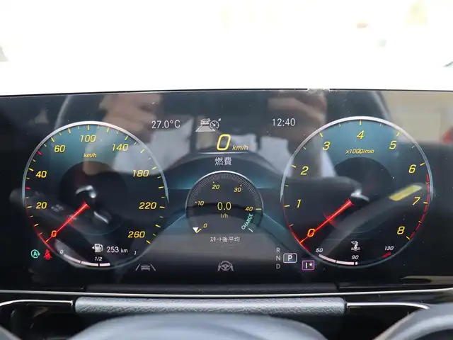 メルセデス・ベンツ Ｂ１８０ AMGライン 静岡県 2019(令1)年 4.8万km ポーラホワイト AMGライン/純正HDDナビ/（フルセグTV/Bluetooth/USB）/バックカメラ/ETC2.0/前方ドライブレコーダー/ハーフレザーシート/前席パワーシート/前席シートヒーター/パドルシフト/レーダーセーフティーパッケージ/・アクティブディスタンスアシストディストロニック(全自動再発進機能付)/・アクティブステアリングアシスト/・アクティブレーンチェンジングアシスト/・アクティブエマージェンシーストップアシスト/・アクティブブレーキアシスト(歩行者/飛び出し検知機能付)/・PRE-SAFEインパルス(前面衝突被害軽減機能)/・アクティブブラインドスポットアシスト/・アクティブレーンキーピングアシスト/・リアCPA(被害軽減ブレーキ付後方衝突警告システム)/・トラフィックサインアシスト/純正18インチアルミホイール/スマートキー/純正LEDヘッドライト/スペアキー1本/保証書/取扱説明書