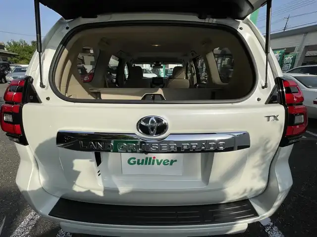 トヨタ ランドクルーザー プラド TX 東京都 2020(令2)年 2.2万km ホワイトパールクリスタルシャイン ワンオーナー/サンルーフ/ブラックルーフレール/純正メモリナビ（NSZT-Y68T）/バックカメラ/・フルセグTV/Bluetoothオーディオ/DVD/純正ドライブレコーダー（DRT-H68A）/Toyota Safety Sense/・プリクラッシュセーフティ/・レーンディパーチャーアラート/・オートマチックハイビーム/・レーダークルーズコントロール（ブレーキ制御付）/純正アルミホイール/純正フロアマット/保証書/取扱説明書/スペアキー