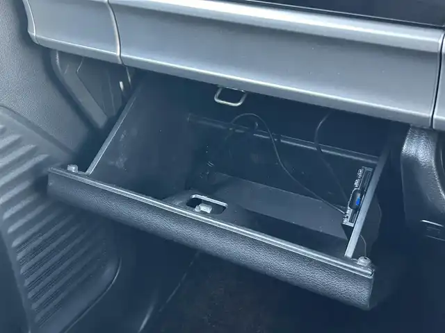 スズキ スペーシア カスタム HYBRID XS ターボ 長崎県 2019(平31)年 10.1万km ピュアホワイトP (株)IDOMが運営する【じしゃロン長崎店】の自社ローン専用車両になりますこちらは現金またはオートローンご利用時の価格です。自社ローンご希望の方は別途その旨お申付け下さい/両側パワースライドドア　/ナビ　/バックカメラ　/衝突被害軽減ブレーキ　/レーンアシスト　/シートヒーター　/ハーフレザーシート　/ＬＥＤヘッドライト/オートライト/フォグランプ　/ドラレコ　/パドルシフト　/コーナーセンサー　/アイドリングストップ