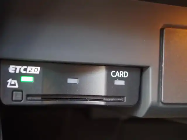 アウディ Ａ５ SB 35TDI Sライン 埼玉県 2021(令3)年 1.9万km ミトスブラックメタリック ブラックハーフレザーシート/アダプティブクルーズコントロール/バーチャルコックピット/CarPlay/パークセンサー/ブラインドスポットモニター/全周囲カメラ/純正ナビ/ドラレコ/ETC/置くだけ充電/前席シートヒーター