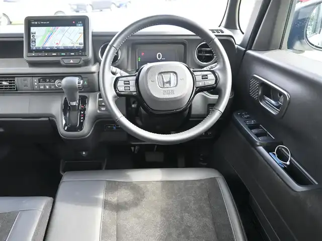 ホンダ Ｎ ＢＯＸ カスタム ターボ 千葉県 2024(令6)年 0.7万km プラチナホワイトパール ホンダセンシング/・衝突軽減ブレーキ（CMBS）/・車線維持支援システム（LKAS）/・アダプティブクルーズコントロール（ACC）/・後方誤発進抑制機能/・誤発進抑制機能/両側パワースライドドア/ハーフレザーシート/前席シートヒーター/純正コネクトナビ/地デジTV/【Bluetooth接続】/バックカメラ/革巻きステアリング/ステアリングスイッチ/LEDヘッドライト/ウインカーミラー/コーナーセンサー/純正15インチアルミホイル/サイド/カーテンエアバッグ/Honda スマートキー