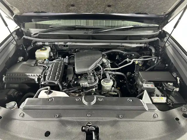 トヨタ ランドクルーザー プラド TX Lパッケージ 佐賀県 2023(令5)年 3万km ブラック 純正9インチナビ/フルセグTV/CD/DVD/Bluetooth/バックカメラ/サンルーフ/モデリスタエアロ/運転席・助手席サイドステップ/衝突被害軽減システム/レーダークルーズコントロール/レーンアシスト/ロードサインアシスト/先行車発進お知らせ機能/オートライト/オートマチックハイビーム/LEDヘッドライト/LEDフォグライト/クリアランスソナー/ビルトインETC/運転席・助手席シートヒーター/運転席・助手席エアシート/運転席・助手席パワーシート/レザーシート/ISOFIX対応/純正19インチアルミホイール/ルーフレール/４WD/純正フロアマット/スマートキー/スペアキー×１