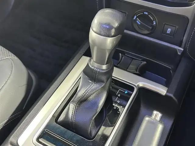 トヨタ ランドクルーザー プラド TX Lパッケージ 佐賀県 2023(令5)年 3万km ブラック 純正9インチナビ/フルセグTV/CD/DVD/Bluetooth/バックカメラ/サンルーフ/モデリスタエアロ/運転席・助手席サイドステップ/衝突被害軽減システム/レーダークルーズコントロール/レーンアシスト/ロードサインアシスト/先行車発進お知らせ機能/オートライト/オートマチックハイビーム/LEDヘッドライト/LEDフォグライト/クリアランスソナー/ビルトインETC/運転席・助手席シートヒーター/運転席・助手席エアシート/運転席・助手席パワーシート/レザーシート/ISOFIX対応/純正19インチアルミホイール/ルーフレール/４WD/純正フロアマット/スマートキー/スペアキー×１