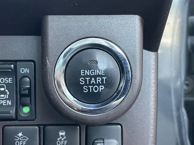 トヨタ タンク G S 佐賀県 2018(平30)年 8.1万km ブラックマイカメタリック ワンオーナー　クルーズコントロール　純正ＳＤナビ(地図SD故障)　バックカメラ　フルセグＴＶ　ＥＴＣ　両側パワースライドドア　オートライト　バックセンサー　プッシュスタート　スペアキー