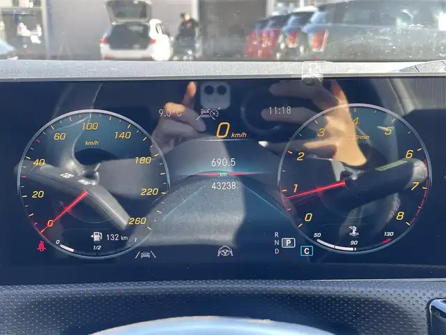 メルセデス・ベンツ ＣＬＡ１８０ Sブレイク 栃木県 2021(令3)年 4.4万km デジタルホワイト レーダーセーフティパッケージ/アドバンスドパッケージ/ナビゲーションパッケージ /（AM/FM/Bluetooth/USB)/フルセグ/純正前後ドラレコ　/フットトランクオープナー　/HUD　　 /ハーフレザー /パワーシート（D/N)/シートヒーター /LED　/アダプティブクルーズコントロール /BSM