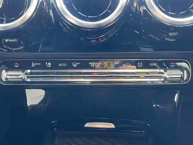 メルセデス・ベンツ ＣＬＡ１８０ Sブレイク 栃木県 2021(令3)年 4.4万km デジタルホワイト レーダーセーフティパッケージ/アドバンスドパッケージ/ナビゲーションパッケージ /（AM/FM/Bluetooth/USB)/フルセグ/純正前後ドラレコ　/フットトランクオープナー　/HUD　　 /ハーフレザー /パワーシート（D/N)/シートヒーター /LED　/アダプティブクルーズコントロール /BSM