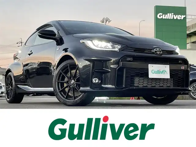 トヨタ ＧＲヤリス RZ ハイパフォーマンス 愛知県 2020(令2)年 2.8万km プレシャスブラックパール ワンオーナー/6速MT/スマートキー/プッシュスタート/純正ディスプレイオーディオナビ/BT/バックカメラ/ビルトインETC/純正18インチAW/GRレッドキャリパー/トヨタセーフティセンス/ブラインドスポットモニター/ヘッドアップディスプレイ/レーダークルーズコントロール/クリアランスソナー/アイドリングストップ/前後ドライブレコーダー/ハーフレザーシート/前席シートヒーター/純正フロアマット/社外18インチAW付きスタッドレスタイヤ×4車載/取説、保証書/スペアキー