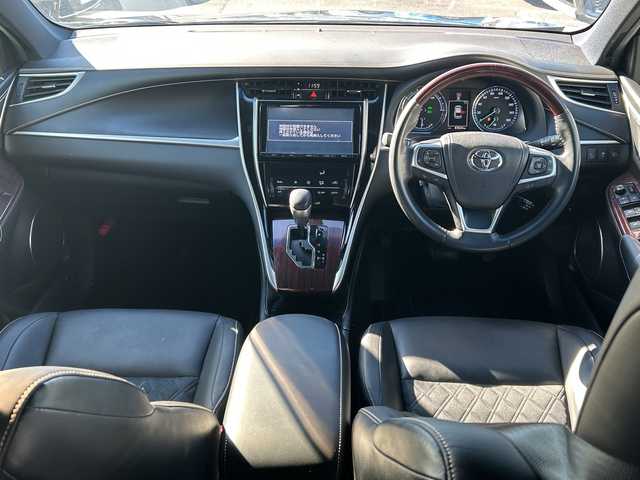 トヨタ ハリアー ハイブリッド プレミアム 茨城県 2014(平26)年 8.3万km スパークリングブラックパールクリスタルシャイン 純正ナビ/衝突軽減システム /バックカメラ /LEDヘッドライト /クルーズコントロール /パワーシート /スマートキー /ハーフレザーシート /純正アルミホイール /ETC /レーンキープアシスト /電動リアゲート