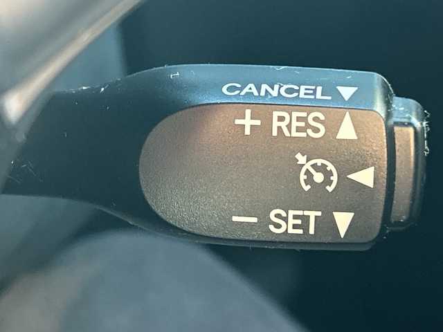 トヨタ ハリアー ハイブリッド プレミアム 茨城県 2014(平26)年 8.3万km スパークリングブラックパールクリスタルシャイン 純正ナビ/衝突軽減システム /バックカメラ /LEDヘッドライト /クルーズコントロール /パワーシート /スマートキー /ハーフレザーシート /純正アルミホイール /ETC /レーンキープアシスト /電動リアゲート