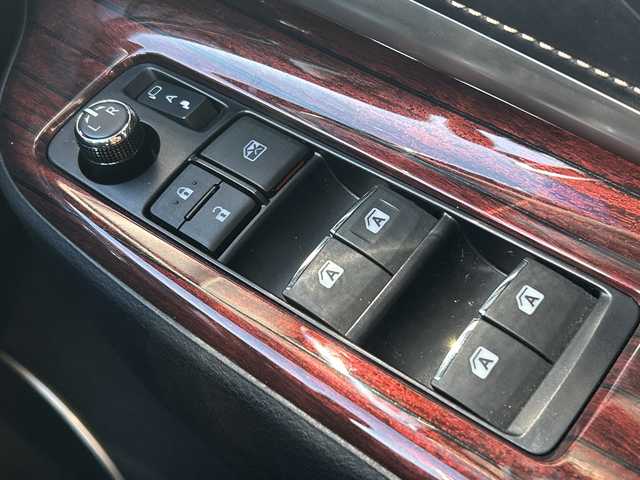 トヨタ ハリアー ハイブリッド プレミアム 茨城県 2014(平26)年 8.3万km スパークリングブラックパールクリスタルシャイン 純正ナビ/衝突軽減システム /バックカメラ /LEDヘッドライト /クルーズコントロール /パワーシート /スマートキー /ハーフレザーシート /純正アルミホイール /ETC /レーンキープアシスト /電動リアゲート