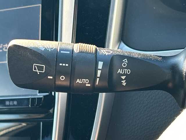 トヨタ ハリアー ハイブリッド プレミアム 茨城県 2014(平26)年 8.3万km スパークリングブラックパールクリスタルシャイン 純正ナビ/衝突軽減システム /バックカメラ /LEDヘッドライト /クルーズコントロール /パワーシート /スマートキー /ハーフレザーシート /純正アルミホイール /ETC /レーンキープアシスト /電動リアゲート