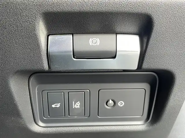 ジャガー Ｅペース R ダイナミック 愛知県 2019(令1)年 6.6万km ガンＭ 純正ナビ/360度カメラ/フルセグTV/Bluetooth/黒革シート/シートヒーター/ACC/レーンキープ/ブラインドスポット/ヘッドアップディスプレイ/パワーバックドア/純正20インチブラックアルミ/LEDヘッドライト/ETC