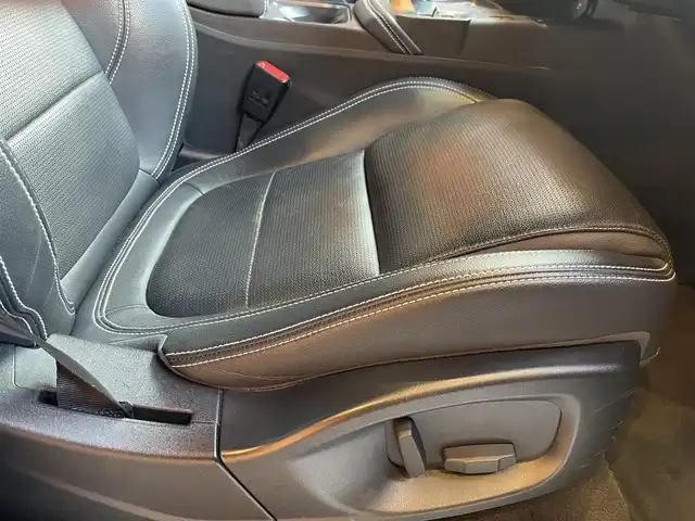 ジャガー Ｅペース R ダイナミック 愛知県 2019(令1)年 6.6万km ガンＭ 純正ナビ/360度カメラ/フルセグTV/Bluetooth/黒革シート/シートヒーター/ACC/レーンキープ/ブラインドスポット/ヘッドアップディスプレイ/パワーバックドア/純正20インチブラックアルミ/LEDヘッドライト/ETC