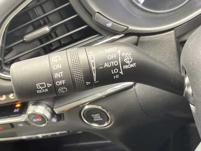 マツダ ＣＸ－３０ XD Lパッケージ 栃木県 2021(令3)年 3.2万km ソウルレッドクリスタルM 純正ナビ/(CD/DVD/フルセグTV/Bluetooth/USB/HDMI)/360°セーフティパッケージ/アラウンドビューモニター/禁煙車/ETC/全方位カメラ/純正アルミホイール/純正フロアマット/レーンキープアシスト/クルーズコントロール/白革シート/シートヒーター/パワーシート/パドルシフト/スーパーＵＶカットガラス（フロントドア）/ＩＲカットガラス（フロントガラス／フロントドア）/衝突軽減システム/盗難防止用装置/横滑り防止装置