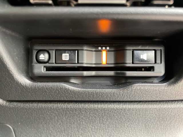 マツダ ＣＸ－３０ XD Lパッケージ 栃木県 2021(令3)年 3.2万km ソウルレッドクリスタルM 純正ナビ/(CD/DVD/フルセグTV/Bluetooth/USB/HDMI)/360°セーフティパッケージ/アラウンドビューモニター/禁煙車/ETC/全方位カメラ/純正アルミホイール/純正フロアマット/レーンキープアシスト/クルーズコントロール/白革シート/シートヒーター/パワーシート/パドルシフト/スーパーＵＶカットガラス（フロントドア）/ＩＲカットガラス（フロントガラス／フロントドア）/衝突軽減システム/盗難防止用装置/横滑り防止装置