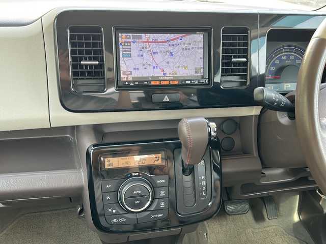 日産 モコ ドルチェX 大阪府 2014(平26)年 10.6万km スノーパールホワイト 純正メモリナビ/・AM/FM/CD/DVD/Bluetooth/・フルセグテレビ/アイドリングストップ/盗難防止装置/オートライト/オートエアコン/プッシュスタートボタン/スマートキー×2/ステアリングリモコン/純正14インチアルミホイール/12V充電器/純正フロアマット/ドアバイザー/保証書/取扱説明書