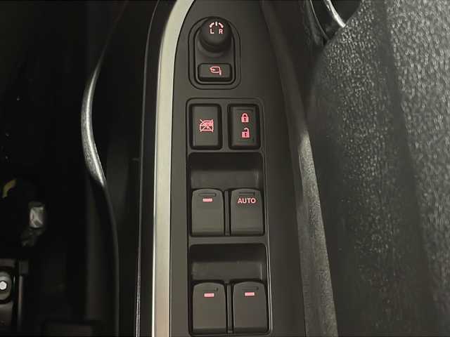 スズキ エスクード 1．4 ターボ 福岡県 2020(令2)年 2.3万km クールホワイトパール ケンウッド製社外ナビ/クルーズコントロール/シートヒーター(運転席+助手席)/Bluetooth/フルセグ/ETC/ターボエンジン/パドルシフト/ABS/レーンキープ/ブラインドスポットアシスト/バックカメラ/横滑り防止装置/衝突被害軽減システム/アイドリングストップ/純正アルミ/ダウンヒルアシスト/USB/DVD/HDMI/スペアキー/スマートキー/プッシュスタート/オートライト