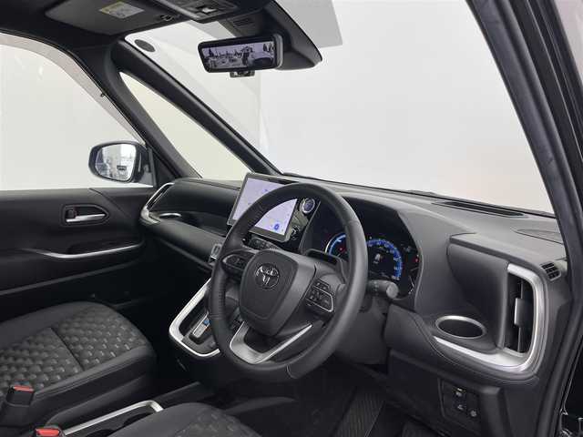 トヨタ ヴォクシー ハイブリッド S－Z 富山県 2023(令5)年 3.1万km アティチュードブラックマイカ 純正10.5ディスプレイオーディオ/DVDキット/フルセグTV/全方位カメラ/ETC2.0/デジタルインナーミラー/HUD/BSM/3眼LEDヘッドライト/パワーバックドア /シートヒーター/冬タイヤセット4本車載/パーキングアシスト/AC100V/前後ドラレコ /レーダークルーズ/ステアリングヒーター
