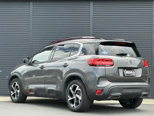 シトロエン シトロエン Ｃ５ エアクロス シャイン ブルーHDi 茨城県 2021(令3)年 3.8万km グレー 衝突軽減Ｂ　/ＡＣＣ　/レーンアシスト　/ＢＳＭ　/バック／サイドビューカメラ　/パーキングセンサー　/アンビエンスライト　/半革　/ＰＷシート　/ＰＷテールゲート　/ＣａｒＰｌａｙ　/ＢＴ　/ＵＳＢ　/ワイヤレス充電　/ＥＴＣ/ルーフレール/禁煙車