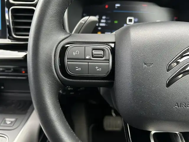 シトロエン シトロエン Ｃ５ エアクロス シャイン ブルーHDi 茨城県 2021(令3)年 3.8万km グレー 衝突軽減Ｂ　/ＡＣＣ　/レーンアシスト　/ＢＳＭ　/バック／サイドビューカメラ　/パーキングセンサー　/アンビエンスライト　/半革　/ＰＷシート　/ＰＷテールゲート　/ＣａｒＰｌａｙ　/ＢＴ　/ＵＳＢ　/ワイヤレス充電　/ＥＴＣ/ルーフレール/禁煙車
