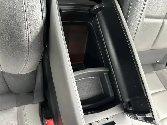 シトロエン シトロエン Ｃ５ エアクロス シャイン ブルーHDi 茨城県 2021(令3)年 3.8万km グレー 衝突軽減Ｂ　/ＡＣＣ　/レーンアシスト　/ＢＳＭ　/バック／サイドビューカメラ　/パーキングセンサー　/アンビエンスライト　/半革　/ＰＷシート　/ＰＷテールゲート　/ＣａｒＰｌａｙ　/ＢＴ　/ＵＳＢ　/ワイヤレス充電　/ＥＴＣ/ルーフレール/禁煙車