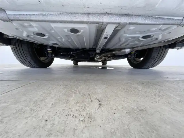 トヨタ ノア ハイブリッド S－Z 千葉県 2023(令5)年 3.8万km ホワイトパールクリスタルシャイン 禁煙車/トヨタセーフティーセンス/・プリクラッシュセーフティー/・レーンディパーチャーアラート/・レーダークルーズコントロール/・ロードサインアシスト/・ドライバー異常時対応システム/両側パワースライドドア/純正10.5インチディスプレイオーディオ/CD/DVD/Bluetooth/フルセグ/バックカメラ/デジタルインナーミラー/LEDオートライト/シートヒーター/純正17インチアルミホイール/オートエアコン/アイドリングストップ/プッシュスタート/スマートキー/取扱説明書/保証書