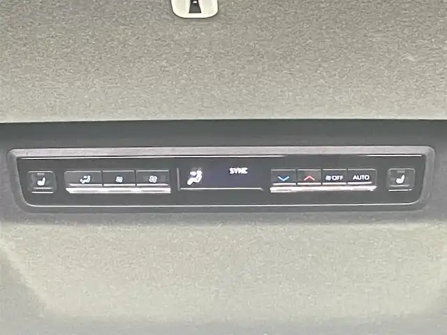 トヨタ ノア ハイブリッド S－Z 千葉県 2023(令5)年 3.8万km ホワイトパールクリスタルシャイン 禁煙車/トヨタセーフティーセンス/・プリクラッシュセーフティー/・レーンディパーチャーアラート/・レーダークルーズコントロール/・ロードサインアシスト/・ドライバー異常時対応システム/両側パワースライドドア/純正10.5インチディスプレイオーディオ/CD/DVD/Bluetooth/フルセグ/バックカメラ/デジタルインナーミラー/LEDオートライト/シートヒーター/純正17インチアルミホイール/オートエアコン/アイドリングストップ/プッシュスタート/スマートキー/取扱説明書/保証書