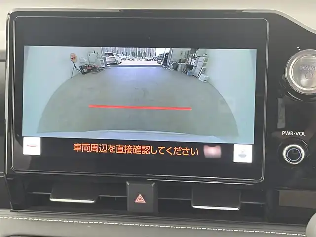 トヨタ ノア ハイブリッド S－Z 千葉県 2023(令5)年 3.8万km ホワイトパールクリスタルシャイン 禁煙車/トヨタセーフティーセンス/・プリクラッシュセーフティー/・レーンディパーチャーアラート/・レーダークルーズコントロール/・ロードサインアシスト/・ドライバー異常時対応システム/両側パワースライドドア/純正10.5インチディスプレイオーディオ/CD/DVD/Bluetooth/フルセグ/バックカメラ/デジタルインナーミラー/LEDオートライト/シートヒーター/純正17インチアルミホイール/オートエアコン/アイドリングストップ/プッシュスタート/スマートキー/取扱説明書/保証書