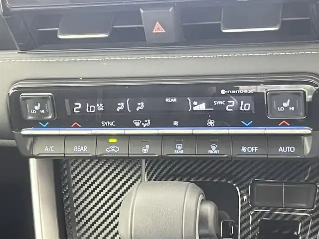 トヨタ ノア ハイブリッド S－Z 千葉県 2023(令5)年 3.8万km ホワイトパールクリスタルシャイン 禁煙車/トヨタセーフティーセンス/・プリクラッシュセーフティー/・レーンディパーチャーアラート/・レーダークルーズコントロール/・ロードサインアシスト/・ドライバー異常時対応システム/両側パワースライドドア/純正10.5インチディスプレイオーディオ/CD/DVD/Bluetooth/フルセグ/バックカメラ/デジタルインナーミラー/LEDオートライト/シートヒーター/純正17インチアルミホイール/オートエアコン/アイドリングストップ/プッシュスタート/スマートキー/取扱説明書/保証書