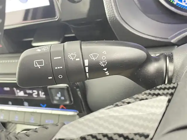 トヨタ ノア ハイブリッド S－Z 千葉県 2023(令5)年 3.8万km ホワイトパールクリスタルシャイン 禁煙車/トヨタセーフティーセンス/・プリクラッシュセーフティー/・レーンディパーチャーアラート/・レーダークルーズコントロール/・ロードサインアシスト/・ドライバー異常時対応システム/両側パワースライドドア/純正10.5インチディスプレイオーディオ/CD/DVD/Bluetooth/フルセグ/バックカメラ/デジタルインナーミラー/LEDオートライト/シートヒーター/純正17インチアルミホイール/オートエアコン/アイドリングストップ/プッシュスタート/スマートキー/取扱説明書/保証書