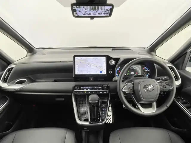 トヨタ ノア ハイブリッド S－Z 千葉県 2023(令5)年 3.8万km ホワイトパールクリスタルシャイン 禁煙車/トヨタセーフティーセンス/・プリクラッシュセーフティー/・レーンディパーチャーアラート/・レーダークルーズコントロール/・ロードサインアシスト/・ドライバー異常時対応システム/両側パワースライドドア/純正10.5インチディスプレイオーディオ/CD/DVD/Bluetooth/フルセグ/バックカメラ/デジタルインナーミラー/LEDオートライト/シートヒーター/純正17インチアルミホイール/オートエアコン/アイドリングストップ/プッシュスタート/スマートキー/取扱説明書/保証書