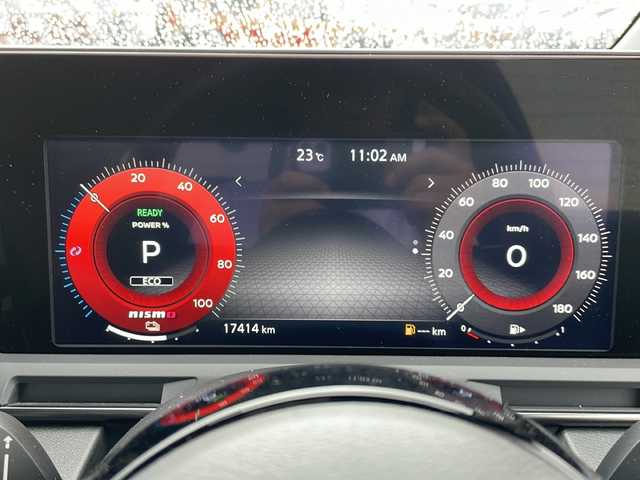 日産 オーラ ニスモ 山形県 2021(令3)年 1.8万km ガーネットレッド/スーパーブラック 2トーン 禁煙車/360°セーフティアシスト（全方位運転支援システム）/・プロパイロット/・エマージェンシーブレーキ/・標識検知機能/・車線逸脱警報（LDW）/・側方車両検知警報（BSW）/・後退時車両検知警報（RCTA）/・ふらつき警報（DA）/アラウンドビューモニター/インテリジェントパーキングアシスト（IPA）/フルエアロ/純正ナビ/（フルセグ/BT/HDMI/USB）/インテリジェントルームミラー/置くだけ充電/ビルトインETC/LEDヘッドライト/電動パーキングブレーキ/オートホールド/17インチ純正AW/純正フロアマット/スマートキー/プッシュスタート