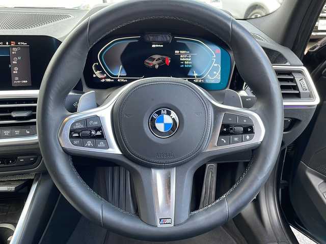 ＢＭＷ ３３０ｅ 東京都 2020(令2)年 2万km ミネラルグレー ワンオーナー/新車時保証書　整備記録簿　取扱説明書/インテリジェントセーフティー/アダプティブクルーズコントロール/アイドリングストップ/純正HDDナビ/USB/BT/ScreenMirroring/360度カメラ　ルームミラー内臓ETC/フロントパワーシート【運転席メモリー付】/ハーフレザーシート/シートヒーター/LEDヘッドライト/オートライト/パワーバックドア/スマートキー×２/デジタルカードキー×１/パドルシフト付革巻きハンドル/コーナーセンサー/純正18インチアルミ