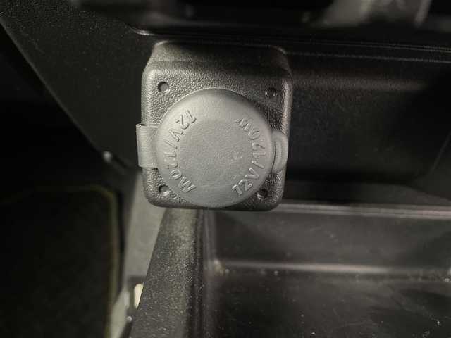 スズキ ジムニー XC 道央・札幌 2019(平31)年 3.2万km ブリスクブルーメタリック/ブラック2トーンルーフ ・４WD/・衝突被害軽減ブレーキ/・レーンキープアシスト/・オートハイビーム/・クルーズコントロール/・ダウンヒルアシスト/・シートヒーター/・アイドリングストップ/・社外ディスプレイオーディオ/・バックカメラ/・Bluetooth/・CD/DVD/・ETC/・ドライブレコーダー/・LEDヘッドライト/・純正マッドフラップ/・スマートキー/・プッシュスタート/・横滑り防止装置/・電格ミラー/・全席シートカバー