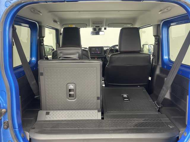 スズキ ジムニー XC 道央・札幌 2019(平31)年 3.2万km ブリスクブルーメタリック/ブラック2トーンルーフ ・４WD/・衝突被害軽減ブレーキ/・レーンキープアシスト/・オートハイビーム/・クルーズコントロール/・ダウンヒルアシスト/・シートヒーター/・アイドリングストップ/・社外ディスプレイオーディオ/・バックカメラ/・Bluetooth/・CD/DVD/・ETC/・ドライブレコーダー/・LEDヘッドライト/・純正マッドフラップ/・スマートキー/・プッシュスタート/・横滑り防止装置/・電格ミラー/・全席シートカバー