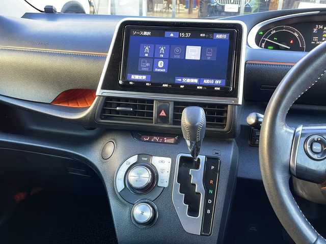 トヨタ シエンタ ハイブリッド G クエロ 東京都 2021(令3)年 3.5万km ブラックマイカ/エアーイエロー 2トーン ワンオーナー/純正メモリーナビ(MSZT-Y68T)/フルセグTV/CD/DVD/Bluetooth/SD/FM/AM/バックカメラ　ETC2.0/前後ろドライブレコーダー/両側パワースライドドア/プリクラッシュセーフティ/レーンディパーチャーアラート/パーキングサポートブレーキ/オートマチックハイビーム/先行車発進告知/前後クリアランスソナー/クルーズコントロール/ステアリングスイッチ/LEDヘッドライト/フォグランプ/オートライト/D/Nシートヒーター/ステアリングヒーター/スマートキー×２/前席、荷室100V電源/新車時保証書　取扱説明書/純正15インチアルミ