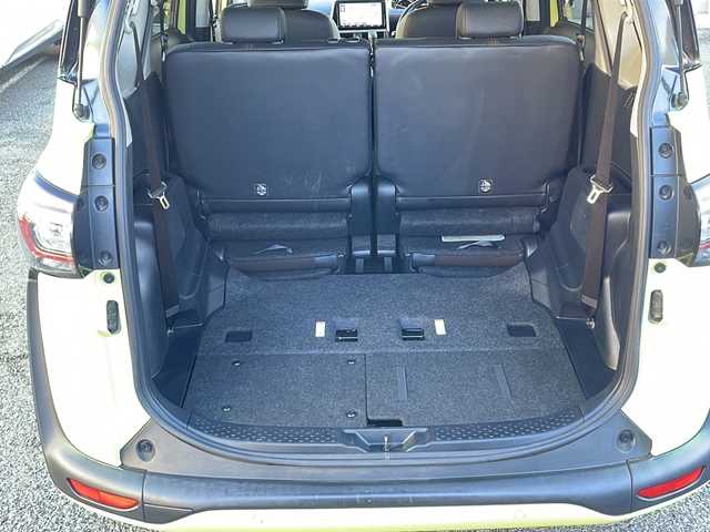 トヨタ シエンタ ハイブリッド G クエロ 東京都 2021(令3)年 3.5万km ブラックマイカ/エアーイエロー 2トーン ワンオーナー/純正メモリーナビ(MSZT-Y68T)/フルセグTV/CD/DVD/Bluetooth/SD/FM/AM/バックカメラ　ETC2.0/前後ろドライブレコーダー/両側パワースライドドア/プリクラッシュセーフティ/レーンディパーチャーアラート/パーキングサポートブレーキ/オートマチックハイビーム/先行車発進告知/前後クリアランスソナー/クルーズコントロール/ステアリングスイッチ/LEDヘッドライト/フォグランプ/オートライト/D/Nシートヒーター/ステアリングヒーター/スマートキー×２/前席、荷室100V電源/新車時保証書　取扱説明書/純正15インチアルミ