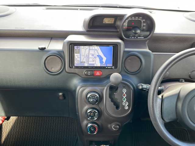 トヨタ ポルテ Y 島根県 2013(平25)年 4.9万km ライトブルーマイカメタリック 社外7インチSDナビゲーション(AVN-Z02i)/フルセグ BT CD DVD SD/バックカメラ/片側パワースライドドア/ETC/ハロゲンライト/フォグライト/ISOFIX/電動格納ミラー/ウィンカーミラー/ドアバイザー/純正フロアマット/スマートキー