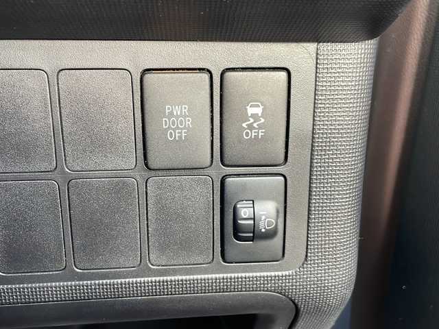 トヨタ ポルテ Y 島根県 2013(平25)年 4.9万km ライトブルーマイカメタリック 社外7インチSDナビゲーション(AVN-Z02i)/フルセグ BT CD DVD SD/バックカメラ/片側パワースライドドア/ETC/ハロゲンライト/フォグライト/ISOFIX/電動格納ミラー/ウィンカーミラー/ドアバイザー/純正フロアマット/スマートキー