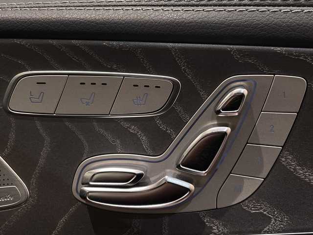 メルセデス・ベンツ ＣＬＳ４５０ 4マチック スポーツ 新潟県 2019(平31)年 3.9万km オブシディアンブラック オプション装備/パナメリカーナグリル/エクスクルーシブパッケージ/・アクティブマルチコントロールシート/・ドライビングダイナミックシート、リラクゼーション機能/・ナッパレーザー/・シートベンチレーター/・アクティブマルチコントロールシートバック/・ヘッドアップディスプレイ/・Brumesterサラウンドシステム/・ガラス・スライディングルーフ/標準装備/HDDナビ【BT/フルセグ/USB/SDカードスロット】/AppleCarPlay、AndroidAuto/ETC2.0/レーダーセーフティパッケージ/・ディスタンスアシスト・ディストロニック/・ステアリングアシスト/・レーンチェンジングアシスト/・エマージェンシーストップアシスト/・ブラインドスポットアシスト/・レーンキーピングアシスト/アダプティブブレーキ(ホールド、ヒルスタート)/アダプティブハイビームアシスト・プラス/360°カメラ/パークトロニック/アクティブパーキングアシスト/パドルシフト/アンビエントライト/フットトランクオープナー/シートヒーター、ベンチレーター