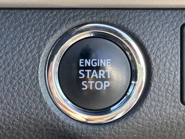 トヨタ ハリアー プレミアム スタイルアッシュ 愛媛県 2016(平28)年 8.4万km ホワイトパールクリスタルシャイン ディーラーオプション純正ナビ/BT/AM・FM/CD/DVD/フルセグTV/ETC/前方ドライブレコーダー/バックカメラ/クルーズコントロール/レーンキープアシスト/衝突軽減システム/横滑り防止装置/ステアリングスイッチ/D+N席パワーシート・シートヒーター/モデリスタエアロパーツ/アルパインツイータ－/純正フロアマット/純正アルミホイール