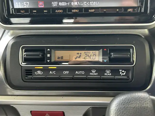 スズキ スペーシア ギア HYBRID XZ 福島県 2019(平31)年 3.4万km アクティブイエロー/ガンメタリック2トーン ・純正サイドデカール/・純正ナビ(CN-RZ843)/(DVD/CD/Bluetooth/ワンセグTV/SD)/・全方位モニター/・ETC/・前方ドライブレコーダー/・両側パワースライドドア/・デュアルセンサーブレーキサポート/・車線維持支援機能/・オートライト/・LEDヘッドライト/・シートヒーター/・ルーフレール/・スマートキー/・プッシュスタート/・純正14インチアルミホイール/・純正ゴムマット