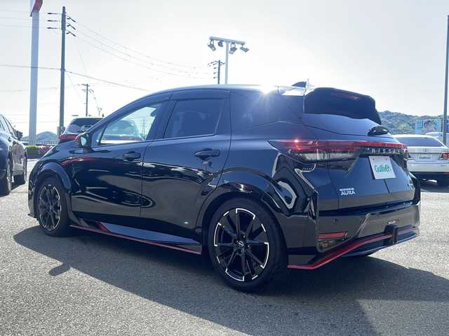 日産 オーラ ニスモ 兵庫県 2022(令4)年 5.4万km スーパーブラック 禁煙車/プロパイロット/レーダークルーズコントロール/BSM/ハンドル支援/エマージェンシーブレーキ/デジタルインナーミラー/メーカーオプションナビ/・Bluetooth・フルセグ・USB・HDMI・アップルカープレイ・アンドロイドオート/前後コーナーセンサー/LEDヘッドライト/フォグライト/置くだけ充電/電動パーキングブレーキ/AUTOライト/オートマチックハイビーム/ビルドインETC2.0