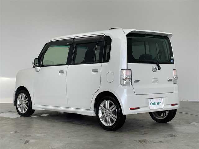 ダイハツ ムーヴ コンテ カスタム RS 埼玉県 2014(平26)年 9.5万km パールホワイトⅢ 純正ナビ　バックカメラ　キセノンヘッドライト　スマートキー　純正アルミホイール　純正フロアマット　ＵＳＢ　ＤＶＤ再生　地デジＴＶ　電動格納ミラー　オートエアコン　ターボ　革巻きステアリング